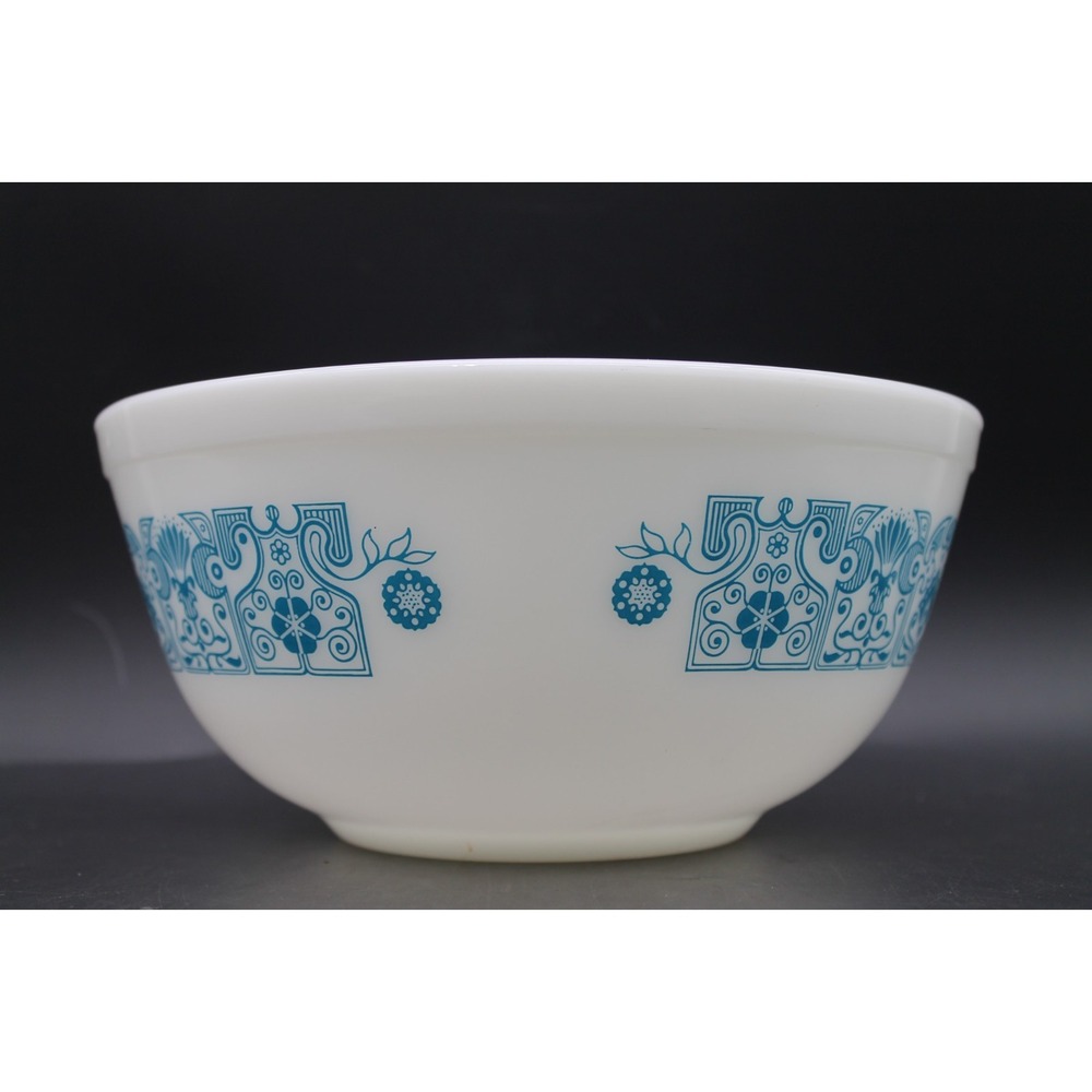 Vintage Pyrex Horizon Blue Nesting Mixing Bowls Set of 2 White Milk Glass USA - Picture 5 of 16